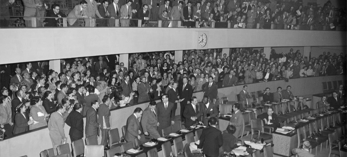 Israeli Foreign Minister Moshe Sharette (left) is congratulated by Haiti’s representative Stephen Alexis in the General Assembly after Israel’s admission in 1949 as the UN’s 59th Member State. (file)