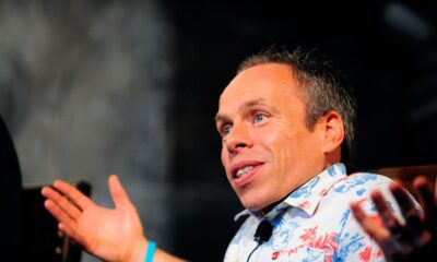 Actor Warwick Davis talks during a media preview of The Wizarding World of Harry Potter-Diagon Alley at the Universal Orlando Resort in Orlando, Florida June 19, 2014. The new attraction, which opens to the public on July 8, expands the original Harry Potter world, which opened in 2010 and is modeled after Hogsmeade Village, which is located near the Hogwarts School of Witchcraft and Wizardry where the series' leading character Harry Potter begins his magical adventures. REUTERS/David Manning  (UNITED STATES - Tags: ENTERTAINMENT BUSINESS)