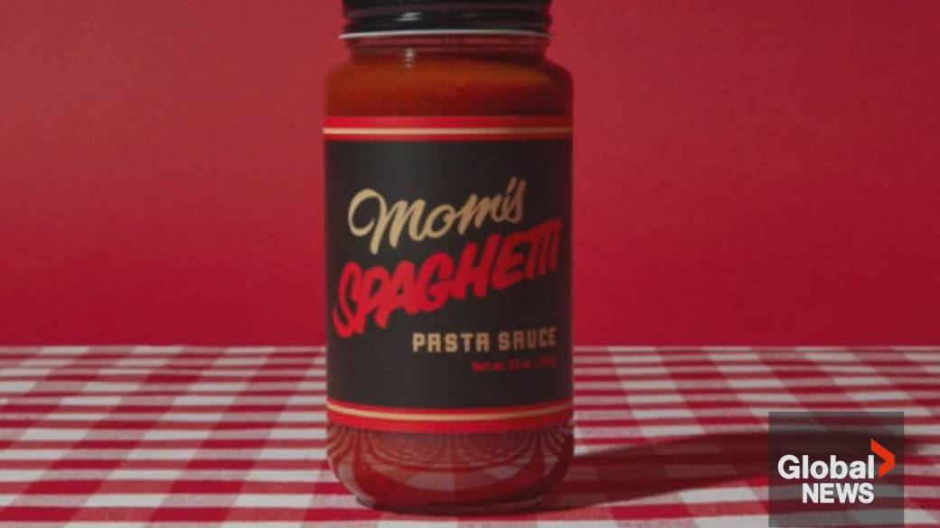 Click to play video: '‘Lose yourself’ in Eminem’s new ‘Mom’s Spaghetti’ jarred pasta sauce'