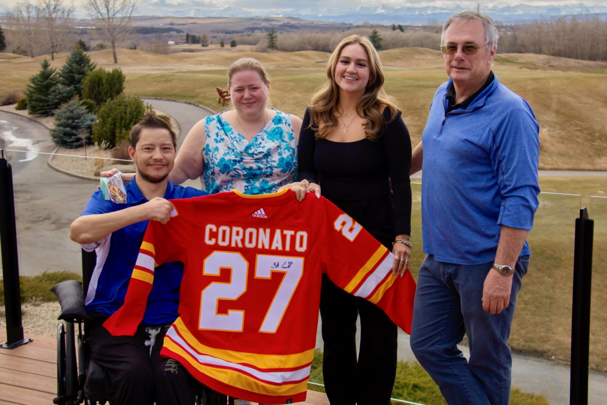 Alberta newlyweds get exclusive gift from Calgary Flames