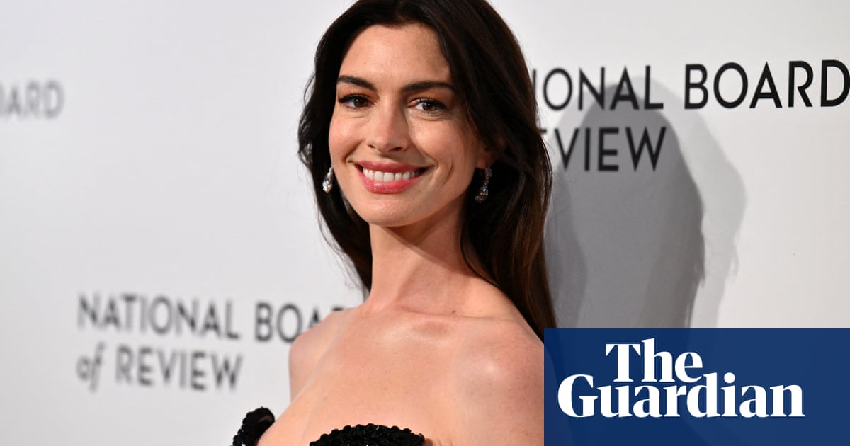 Anne Hathaway says she had to kiss 10 men during ‘gross’ chemistry audition | Anne Hathaway