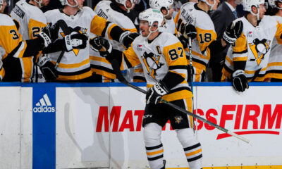 Sidney Crosby secures 19th straight season point-per-game season