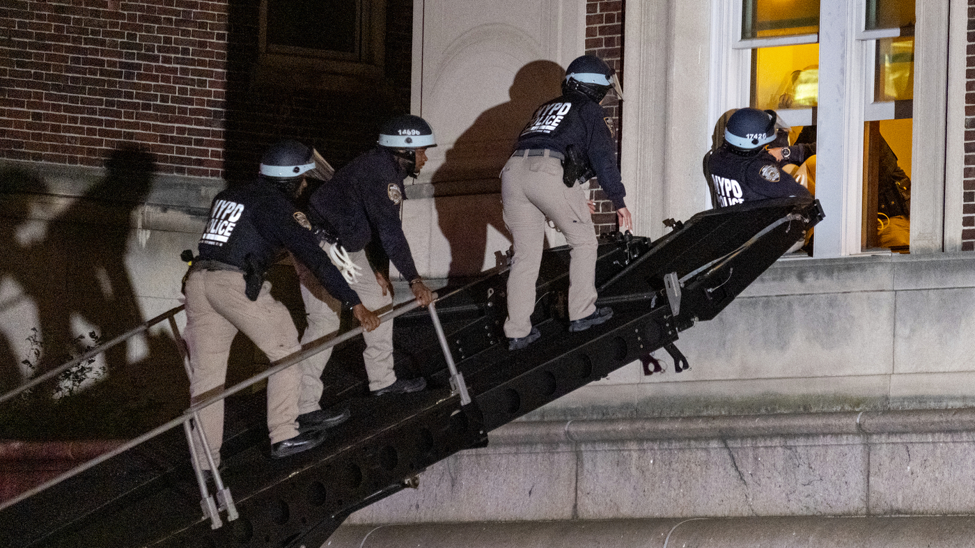 Police arrest 300 as they clear Columbia University building : NPR