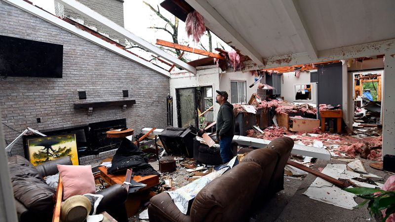 Southeast is lashed by more severe weather after deadly storms and tornadoes hit Tennessee