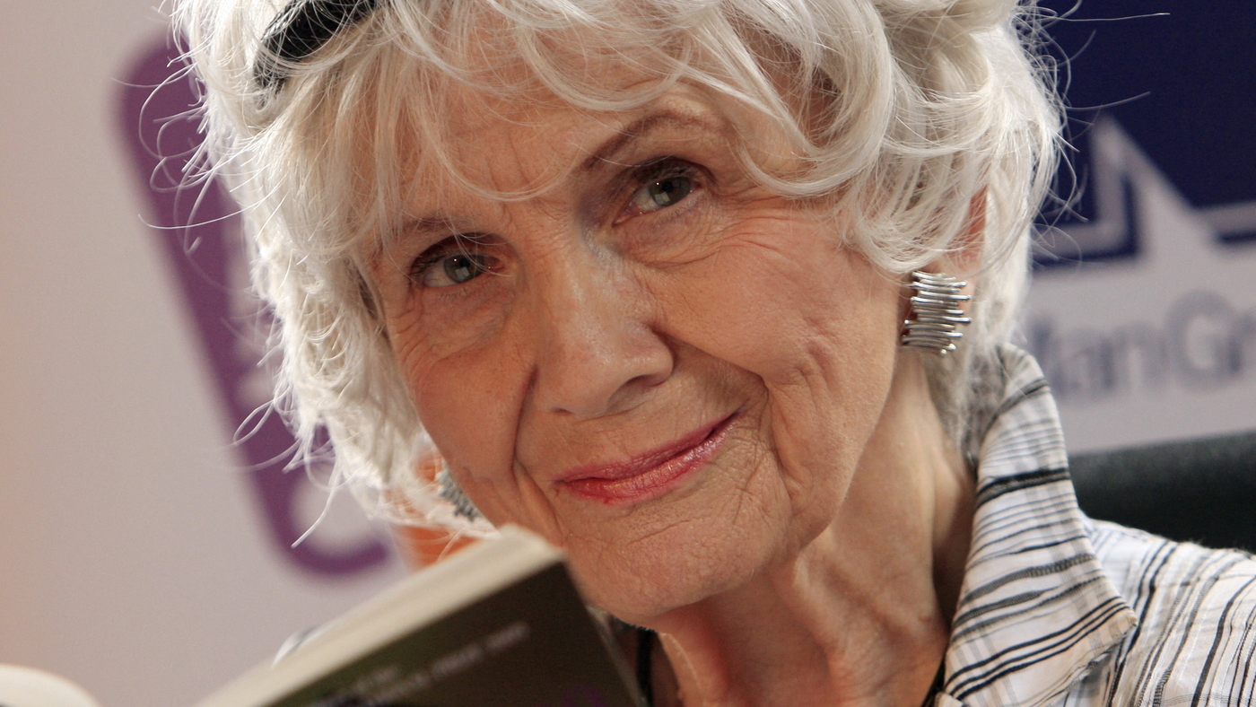 Alice Munro, Nobel Prize-winning short story author, dies at 92 : NPR