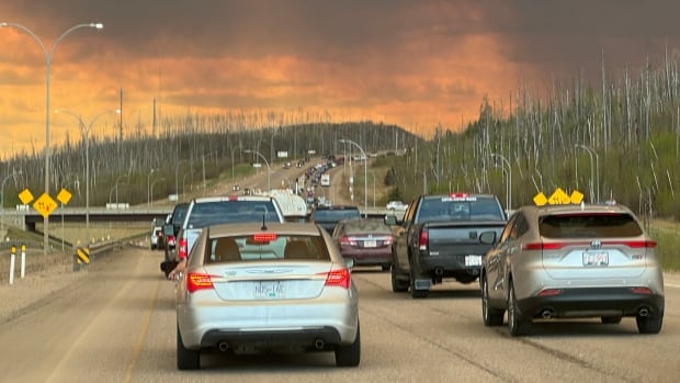 Evacuation order issued as wildfire threatening Fort McMurray draws closer