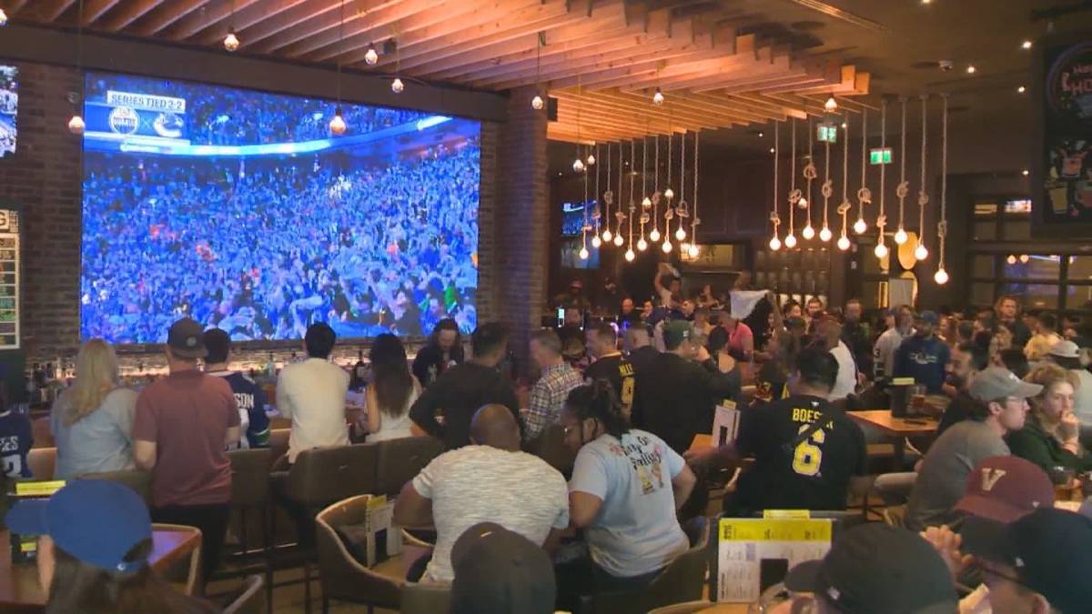 Click to play video: 'Canucks playoffs a big win for B.C. restaurants'