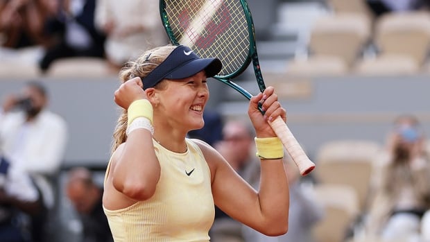 In her 5th Grand Slam, Russian teen eliminates No. 2 seed Sabalenka from French Open