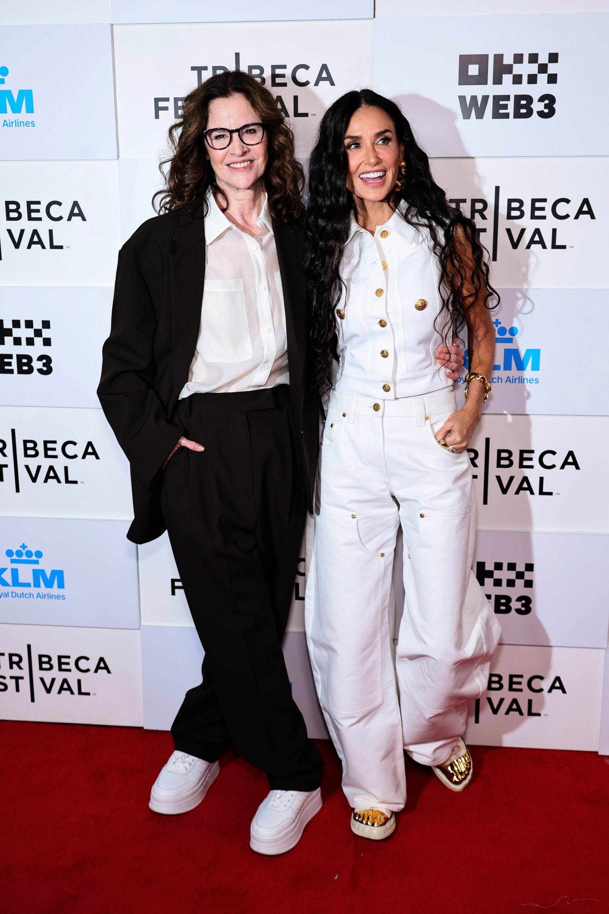 PHOTO: Ally Sheedy and Demi Moore attend the 