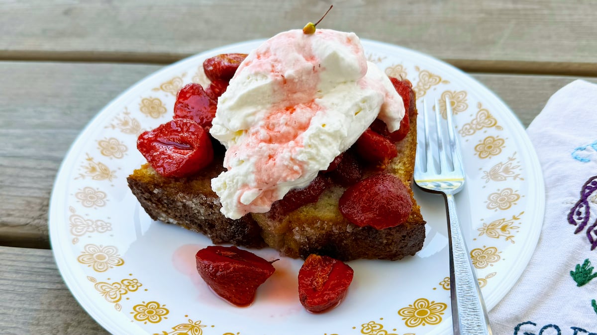 Superabundant dispatch: Strawberry-linden blossom compote with vanilla-buttermilk shortcake and this week’s news nibbles