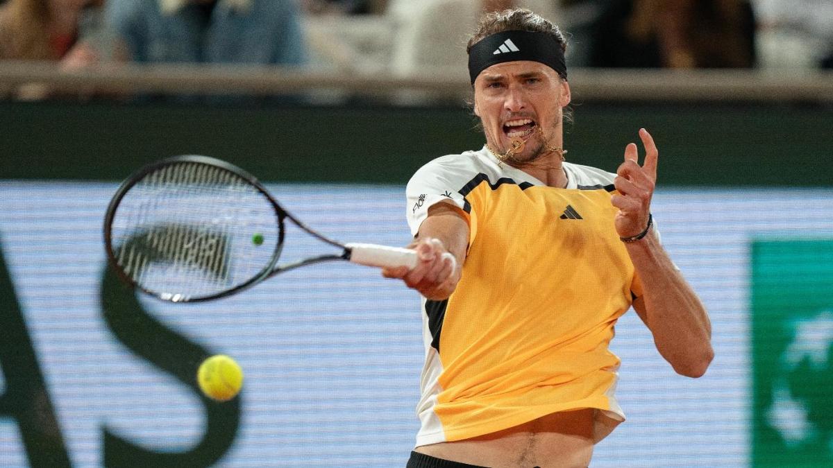 2024 French Open men's semifinal odds, predictions: Alexander Zverev vs. Casper Ruud picks by tennis expert