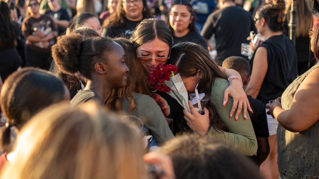 Houston community mourns 12-year-old, pleads for justice