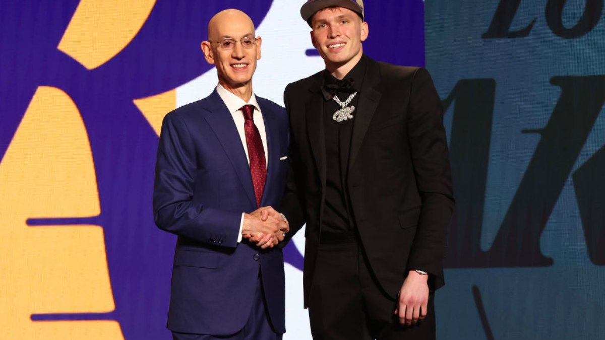 Lakers add Dalton Knecht with No. 17 pick in 2024 NBA Draft – NBC Los Angeles