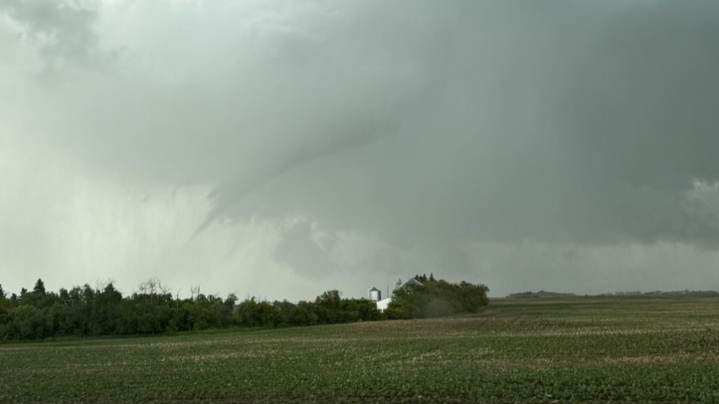 Saskatoon weather: Environment Canada issues tornado watch