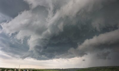 Severe thunderstorm warning issued by Environment Canada