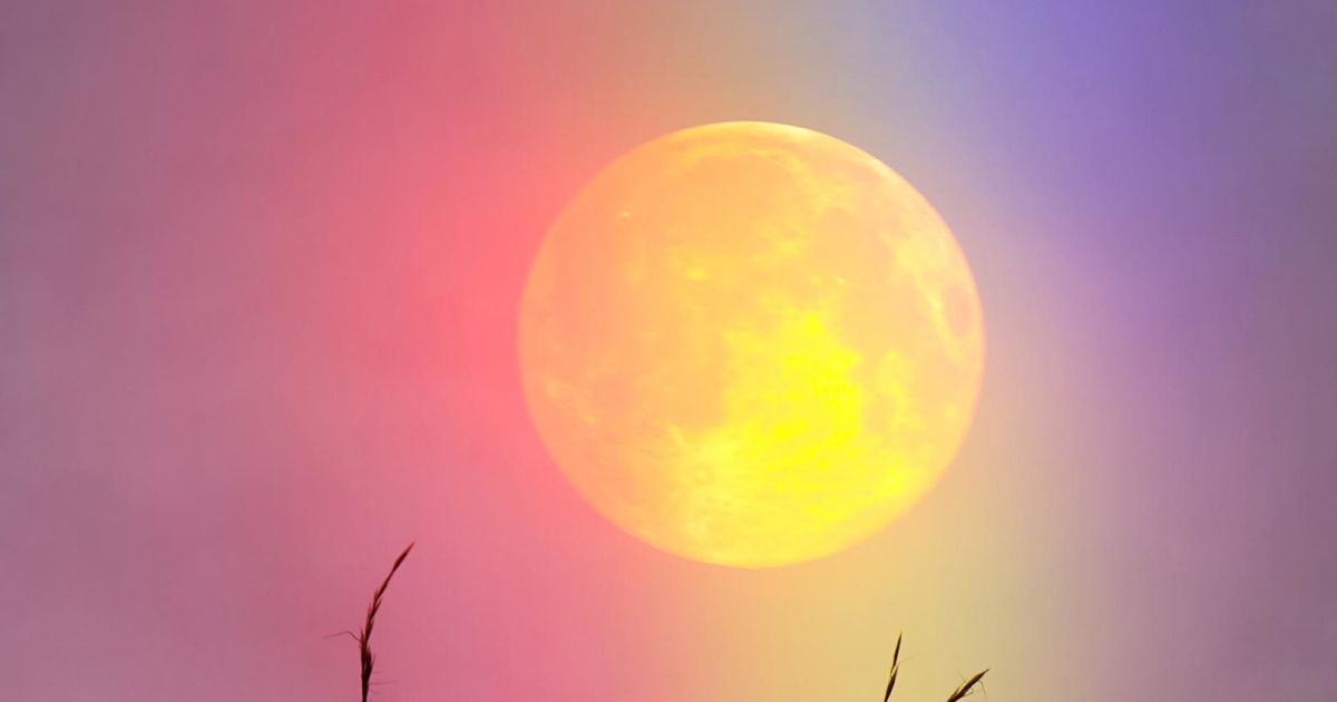 What June 2024's Full Moon In Capricorn Means For Your Sign