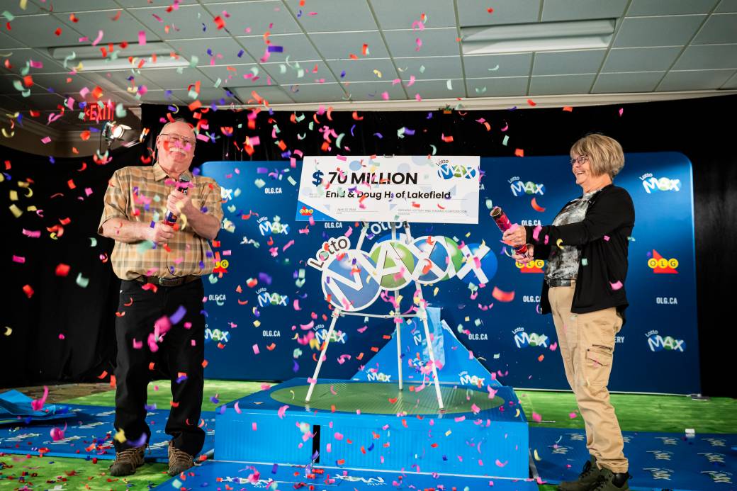 Click to play video: 'Lakefield, Ont., couple celebrates $70 million Lotto Max win'
