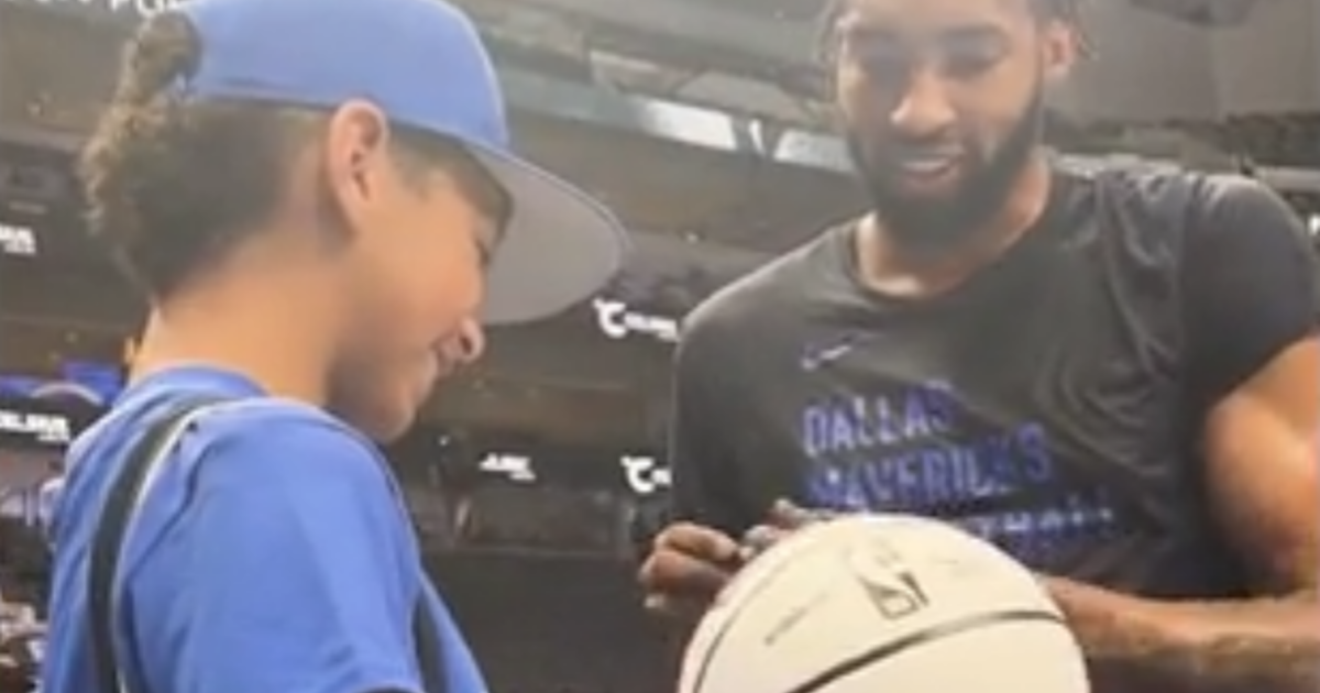 Young cancer warrior still on "Team Victory" for Dallas Mavericks