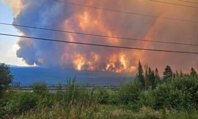 Wildfire near Golden, B.C., destroys homes