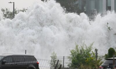 ‘Huge’ water main break causes flooding chaos in parts of downtown Montreal