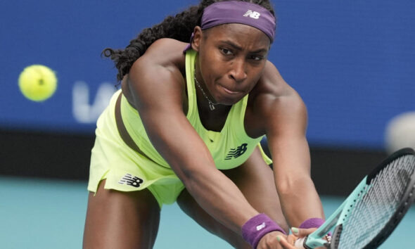 Coco Gauff struggles, finds way to win at US Open