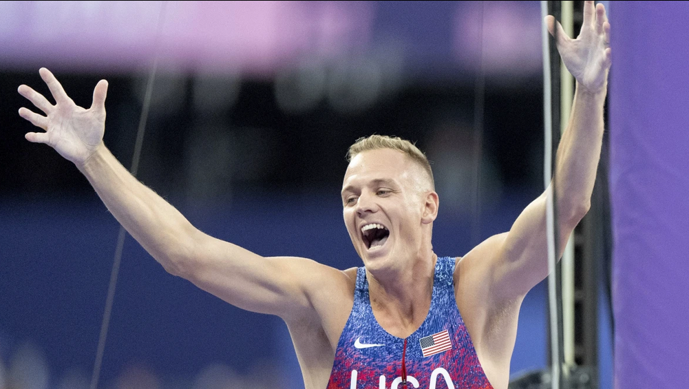 Former Rebel Sam Kendricks wins silver in pole vault