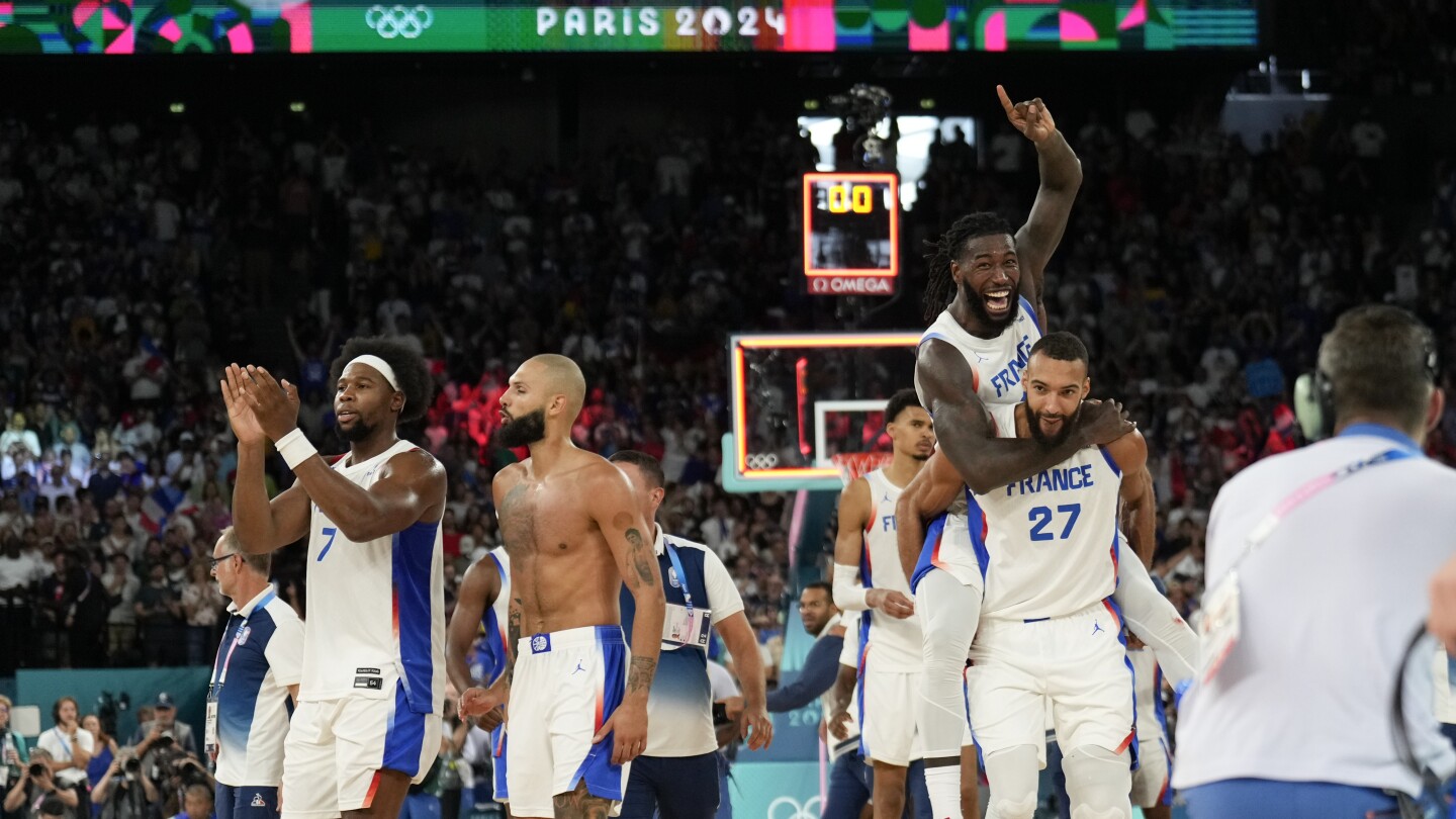 France back in men's basketball gold medal game after win over Germany