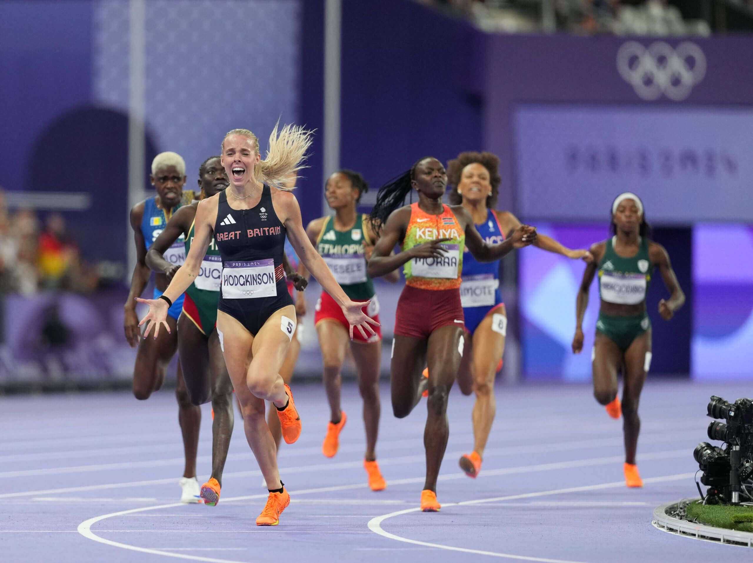 Great Britain’s Keely Hodgkinson wins first gold medal in 800m final