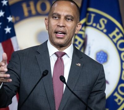 Hakeem Jeffries says Democrats have to ‘run through the finish line’