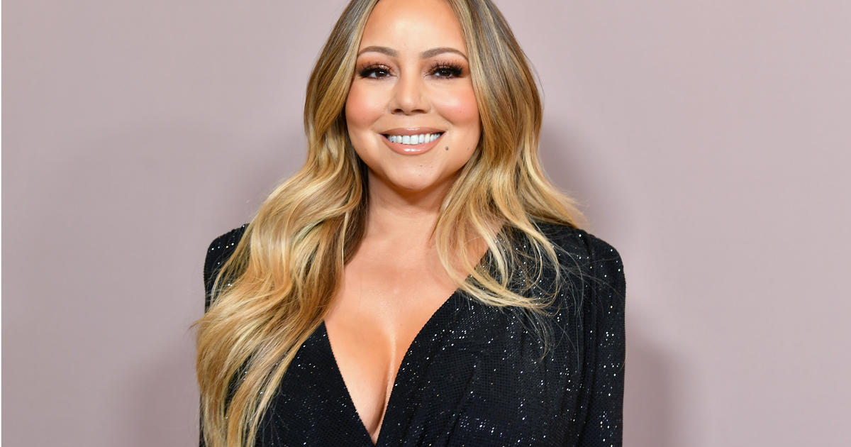 Mariah Carey reveals her mom, sister died on the same day