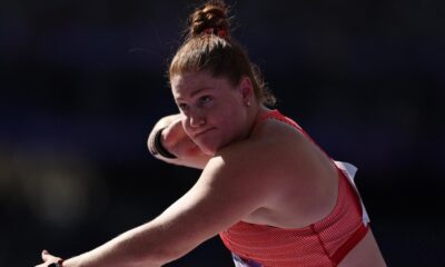 Sarah Mitton accède facilement à la finale du lancer du poids | Jeux olympiques