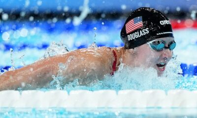 Summer Mcintosh wins 200 IM over Kate Douglass; Alex Walsh DQed