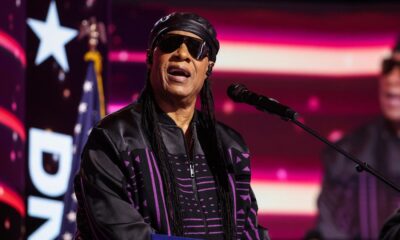 Watch Stevie Wonder And John Legend Perform At The DNC Day 3