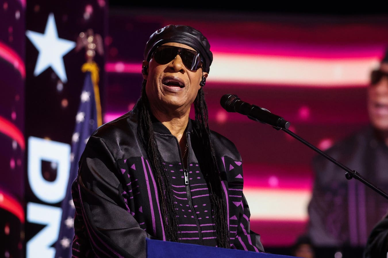 Watch Stevie Wonder And John Legend Perform At The DNC Day 3