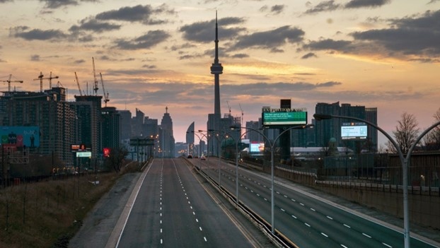 Toronto traffic: Gardiner Expressway closed this weekend