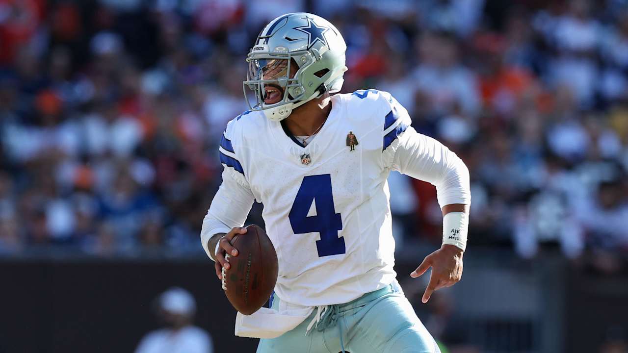 Dak Prescott, Cowboys agree to terms on four-year, $240 million contract extension ahead of opener