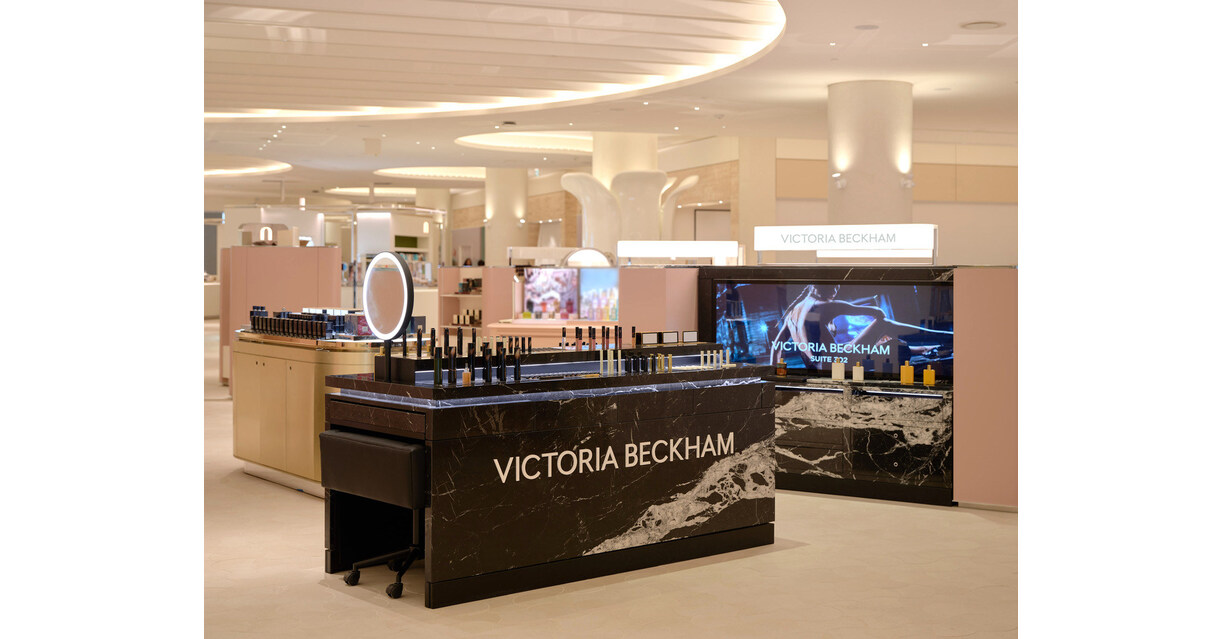 RENNAÏ ANNONCE UN PARTENARIAT EXCLUSIF AVEC VICTORIA BECKHAM BEAUTY AU CANADA À L'AUBE DE L'OUVERTURE DE SA PREMIÈRE BOUTIQUE PHARE