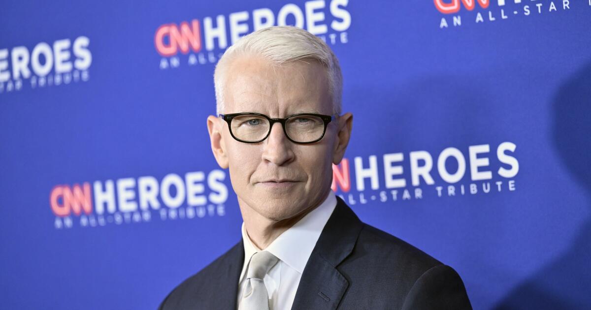 Anderson Cooper hit with hurricane debris during live shot