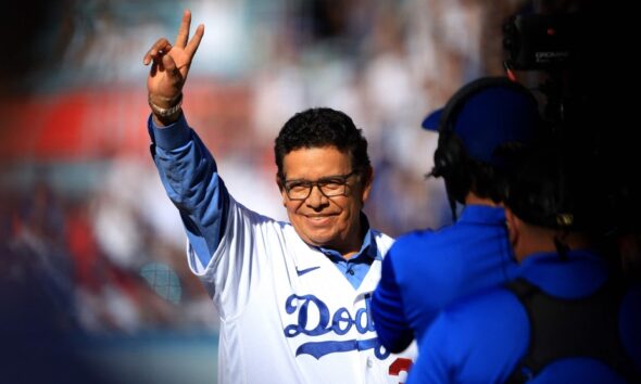 L’ancien lanceur des Dodgers Fernando Valenzuela s’est éteint