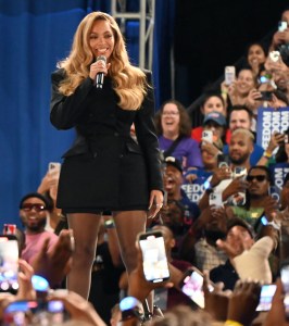 HOUSTON, TEXAS, UNITED STATES - OCTOBER 25: Beyonce attends campaign rally in support of US Vice President and Democratic presidential nominee Kamala Harris on 'Reproductive Freedom' at Shell Energy Stadium in Houston, Texas, United States on October 25, 2024. (Photo by Kyle Mazza/Anadolu via Getty Images)