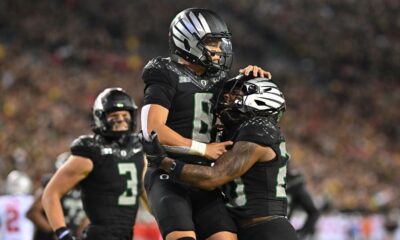 Dillon Gabriel delivers as Oregon survives Ohio State