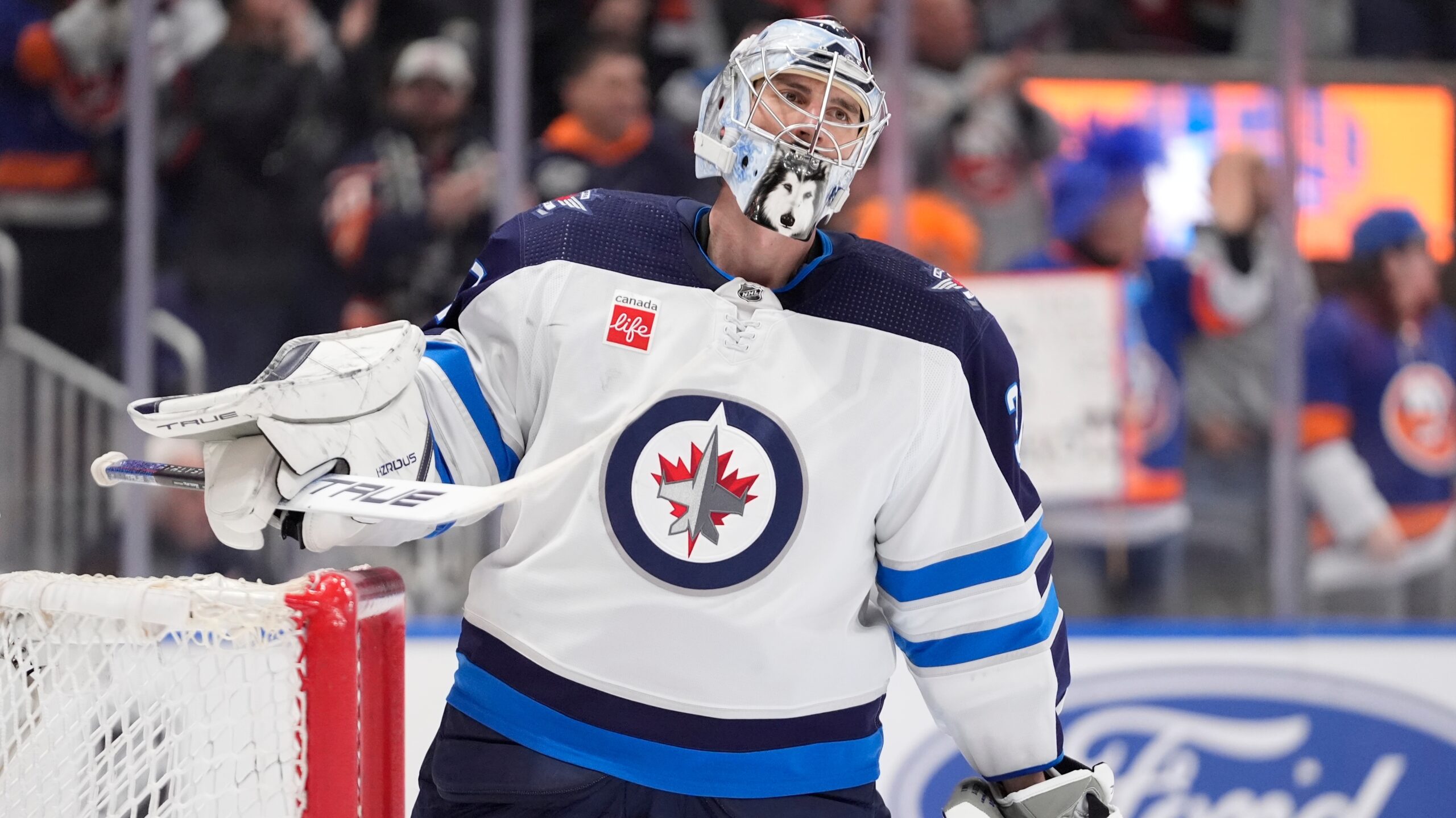 Ice Chips: Connor Hellebuyck to start for Winnipeg Jets against Edmonton Oilers