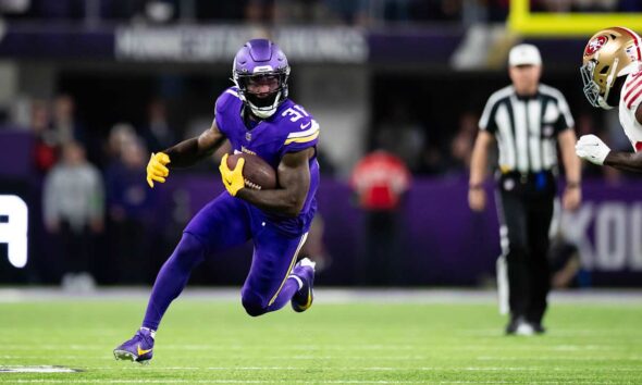 Vikings Trade to Acquire Running Back Cam Akers