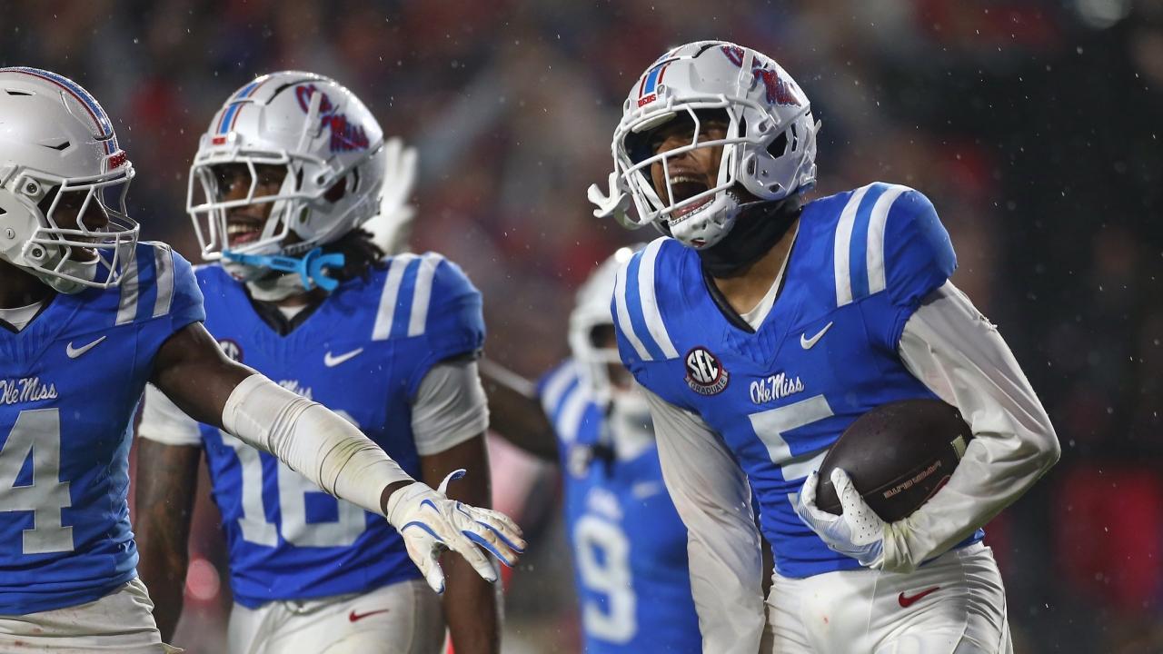 Ole Miss upsets No. 3 Georgia, Georgia Tech stuns No. 4 Miami in Week 11 of college football