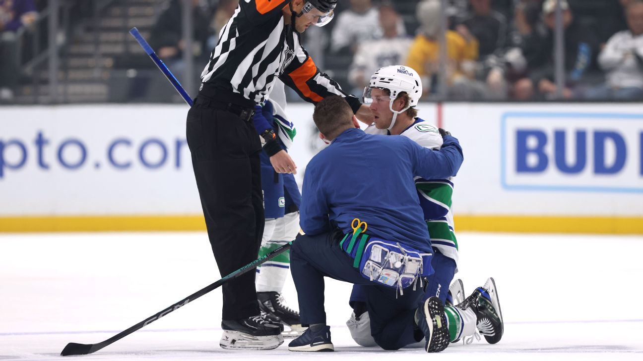 Canucks' Boeser leaves vs. Kings after illegal check to head