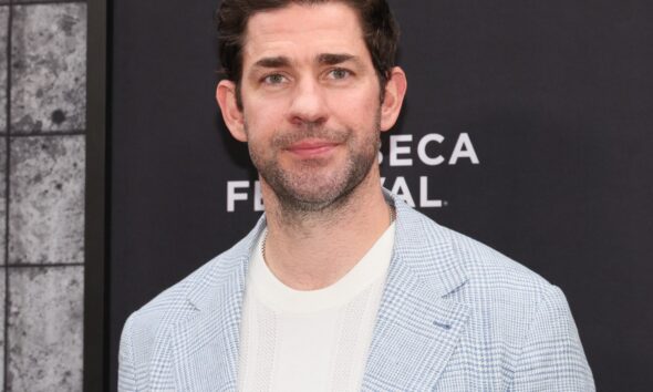 Internet Divided as 'People' Names John Krasinski 'Sexiest Man Alive'