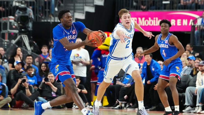 Jayhawks win thriller in Las Vegas