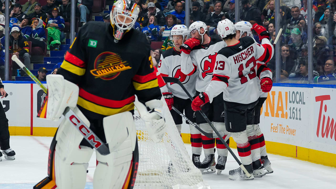 Markstrom makes 20 saves, Devils shut out Canucks