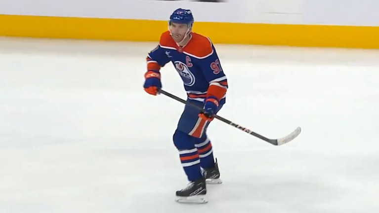 Oilers' Connor McDavid becomes fourth fastest to score 1,000 points in OT win over Predators