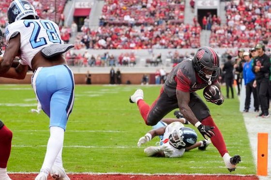 Oklahoma Sooners roll past Maine Black Bears to snap losing streak